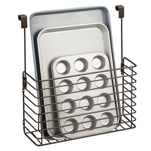 Over The Cupboard Hanging Storage Basket – Metal Bakeware Organiser and Cutting Board Holder – Excellent Kitchen Storage Solution – Bronze